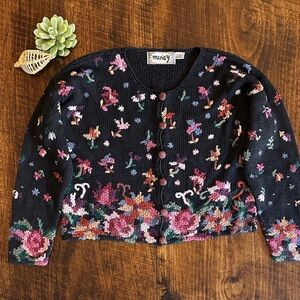Marie Y. | Vintage 90s Chunky Floral Knit Cottagecore Cardigan, Size S